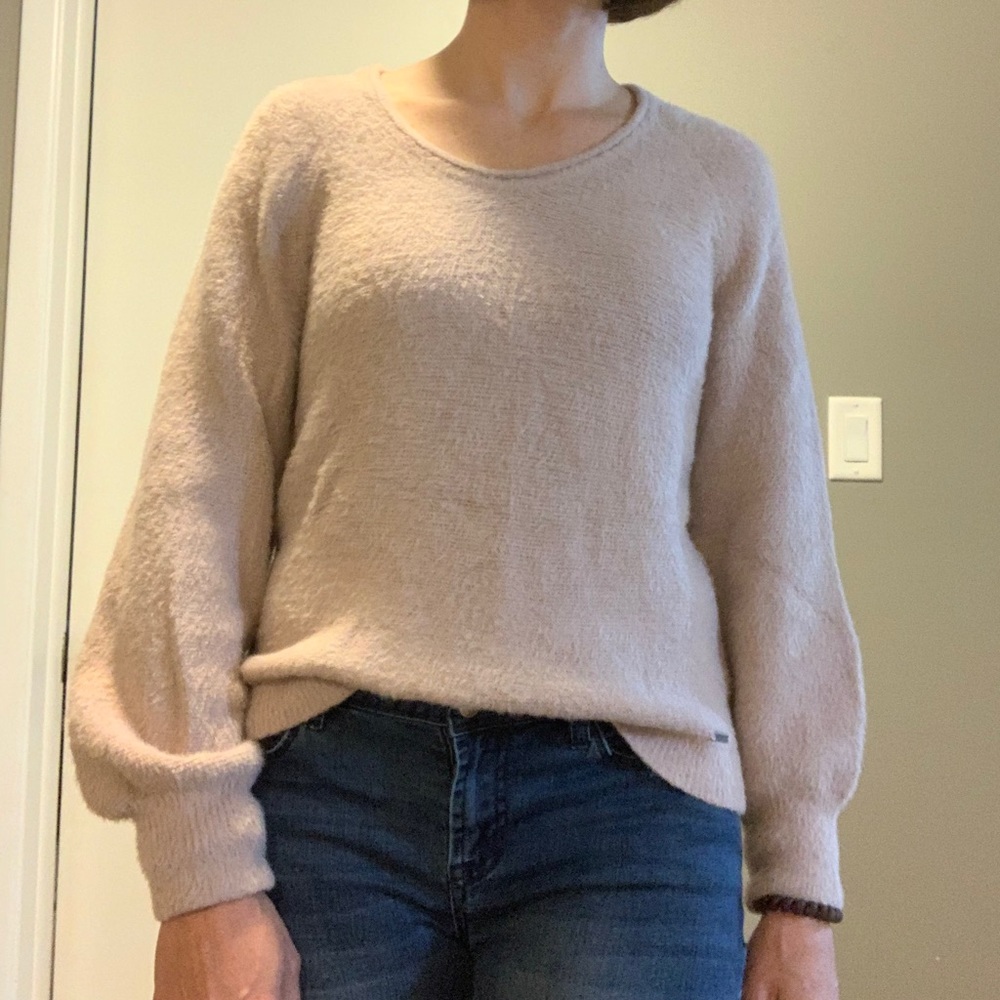 Make an offer! Abercrombie Blush Pink Soft Sweater